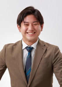 山本 航大